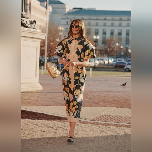 Black Lela Casual Heels Size 8B in Black New in Dust Bag by Schutz - Picture 6 of 7